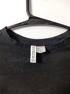 white/black Cropped T-Shirt