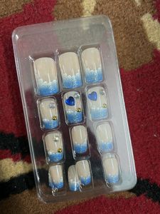 Nail Noble Blue Ombre Press-On Nails