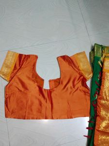 Green 💚 Pattu Saree With Blouse