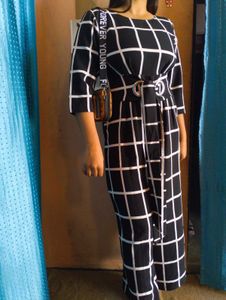 ❤️🥺🌸Chic Black &amp; White Checked Jumpsuit🥺❤️🌸