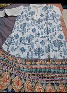 Elegant Floral Print Kurta