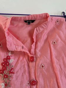 Beautiful Pink Embroidered Kurta