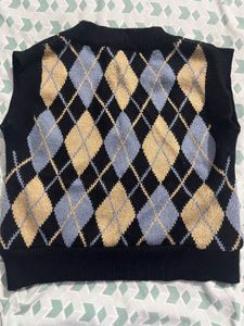 Argyle Knit Sweater Vest Cropped