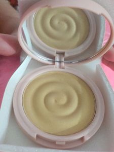 Myglamm K.Play Melon Highlighter