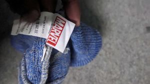 Spider-Man Beanie Hat