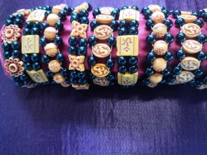 13 pieces om charm bracelets