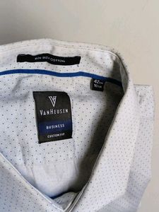 Van Heusen Men's Business Shirt