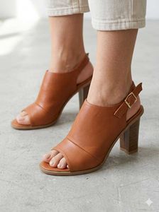 Women's Tan Heeled Sandals