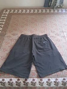 Van Heusen Men's Black Shorts