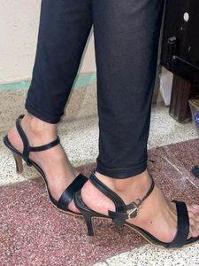 SANDELS LOOT OFFER 👡