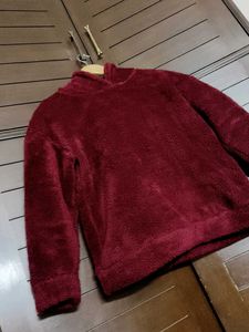 Insense Women Maroon Hood Fur Sweatshirt