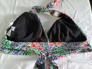 Vibrant Tropical Print Bikini Top
