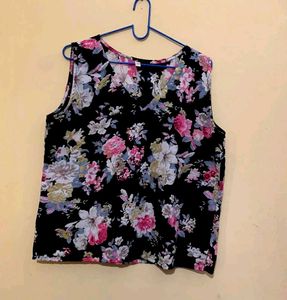 Floral V-Neck Sleeveless Top