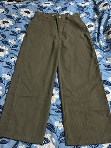 Stylish Wide-Leg Olive Green Pants