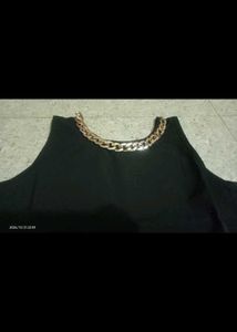 Chic Black Sleeveless Top