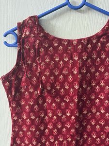 Maroon Printed Sleeveless Kurta