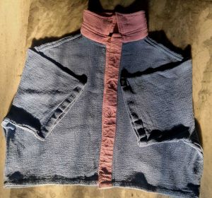 Blue Textured Crop Top with Pink Collar