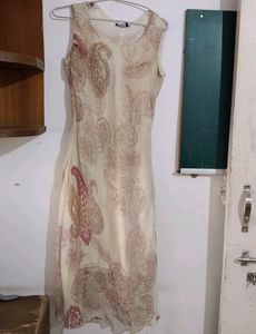 Sleeveless Off White Pink  Kurti With Lining