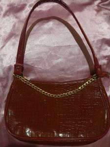 Price drop🔥 Chic Shoulder Bag with Gold Chain🍒