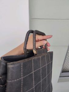 Stylish Quilted Handbag