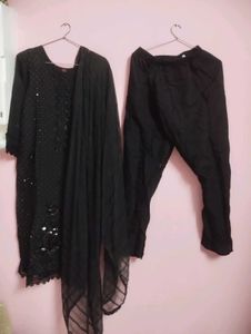 Elegant Black Sequined Kurta Set (new)