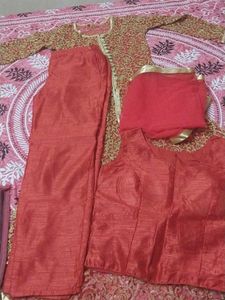 Gown Tail 5 PC Set
