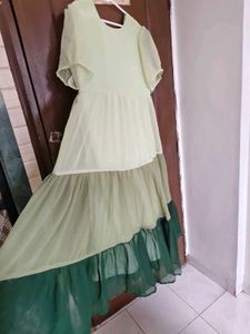 Multi Green Flowy Tiered Maxi Dress💚