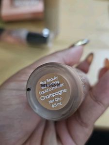 kay beauty highlighter (champagne)