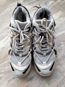 Stylish Chunky Sole Sneakers