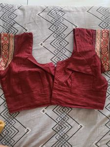 Elegant Golden Saree with Brocade Border