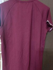 Maroon Graphic Print T-Shirt for gym