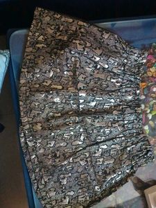 Sparkling Metallic Patterned Skirt
