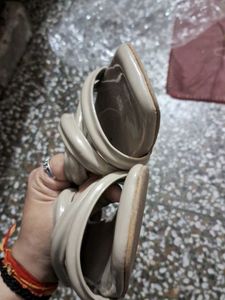 Stylish Beige Strappy Heeled Sandals