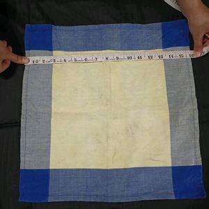 2 Table Cloth