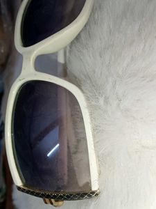 beautiful white 🤍 sunglasses