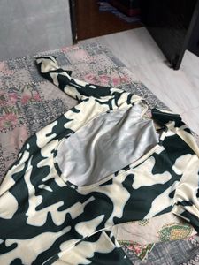 Unique Green &amp; Cream Bodycon Dress