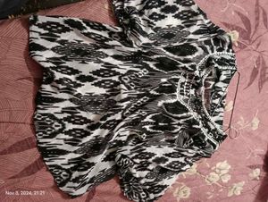 Black &amp; White Top