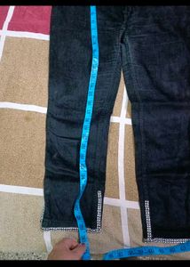 Sparkly Black Party wear Capri in 32 waist