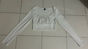 Chic White Ruched Long Sleeve Crop Top