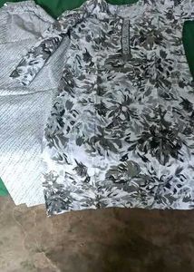 Elegant Floral Kurta Set