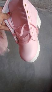 new pink Barbie heel shoes