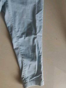 Light Wash Cropped Jeans