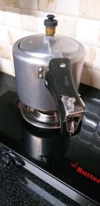 used prestige pressure cooker 3ltr capacity.