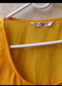 Set of two New Layered tops 🤎