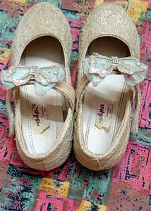 Sparkly Gold Bow Shoes