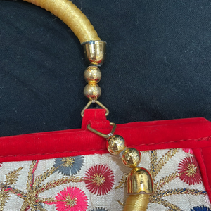 #handbag#clucth#handclucth#ethnicbag#slingbag#handheldbag#colourfullbag