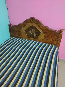 Very Good Condition 🛌 Bed 🛏️