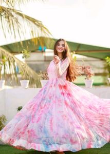 Stunning Tie-Dye Maxi Dress