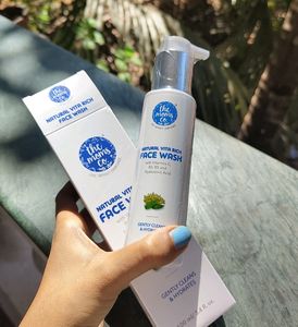 Totally New Natural Vita Rich Face Wash
