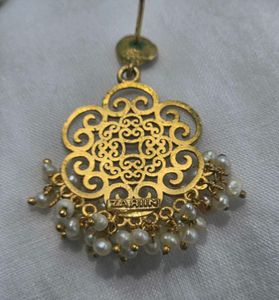 Freshwater pearl chandbalis with 22kt gold coating